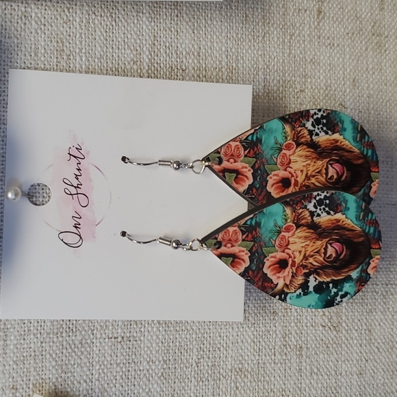 Highland Cow earrings - Picture 1 of 1